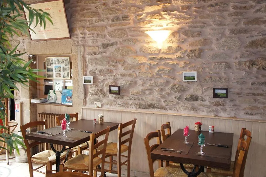 Hotel Les Tilleuls De Pareloup A Salles-Curan