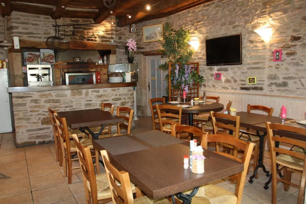 Hotel Les Tilleuls De Pareloup A Salles-Curan